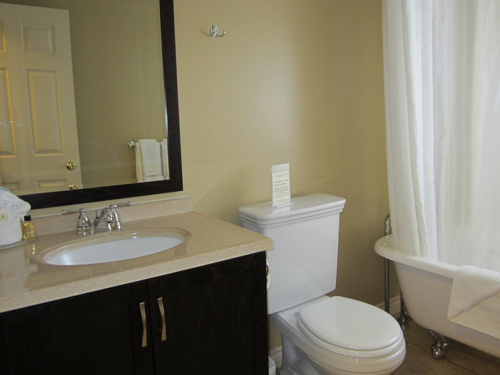 Reynolds Hotel Lillooet Phòng bức ảnh