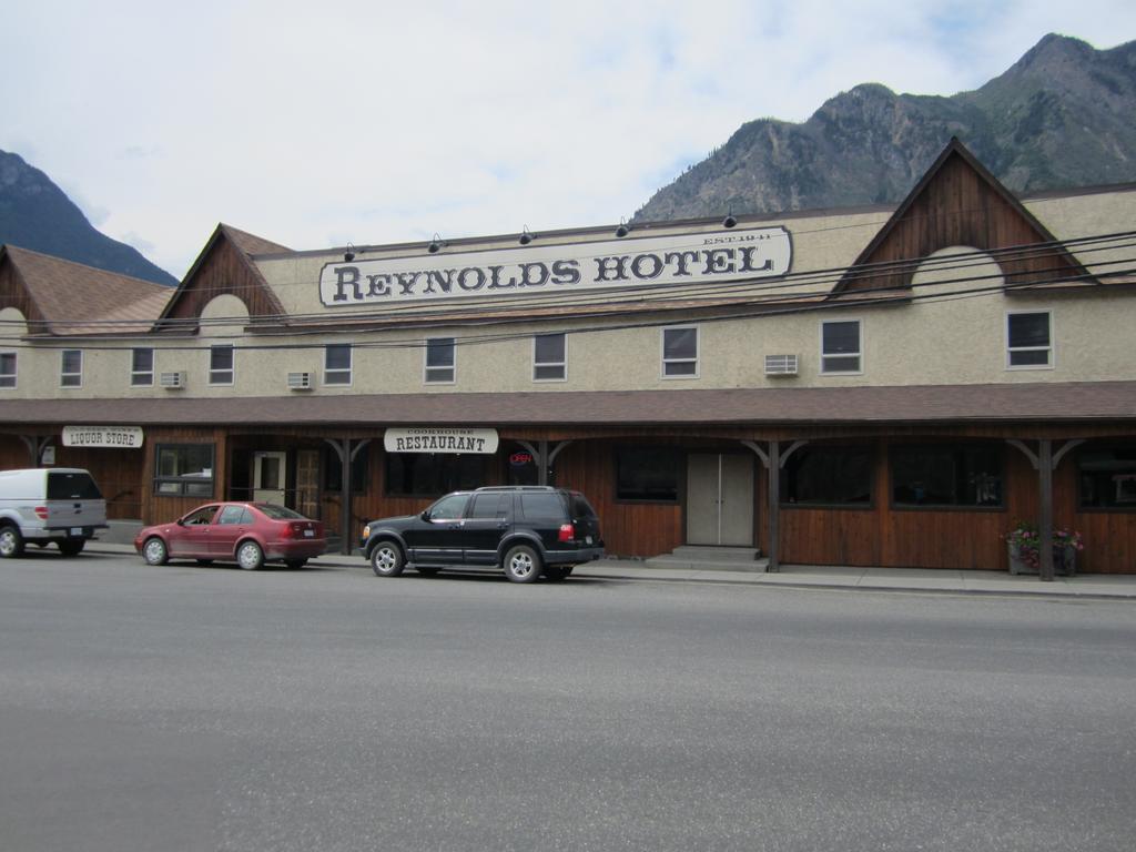 Reynolds Hotel Lillooet Ngoại thất bức ảnh